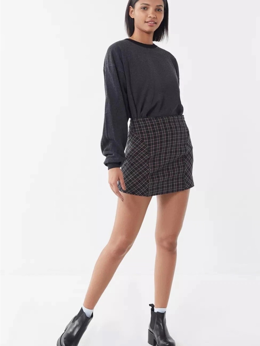 Urban Outfitters Black Plaid Mini Skirt size Small